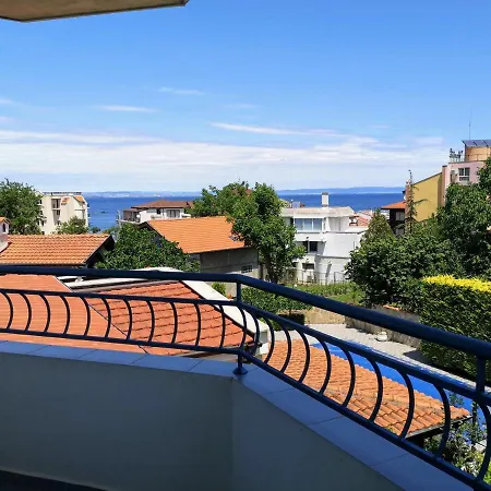 перфекто 3* تشيرنوموريتس