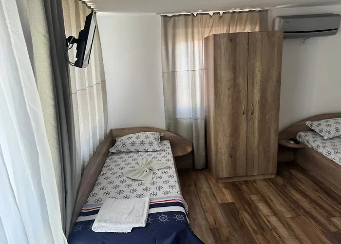 招待所 перфекто 切尔诺莫雷茨